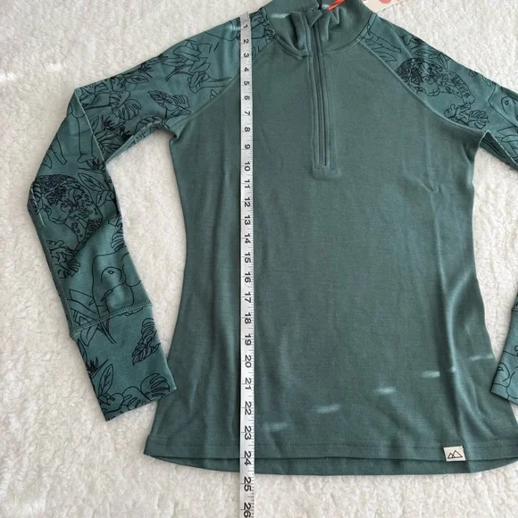 Wild Rye Hailey Half Zip Green Long Sleeve Women's Top, 100% Merino Wool, Size 4 - Picture 5 of 8